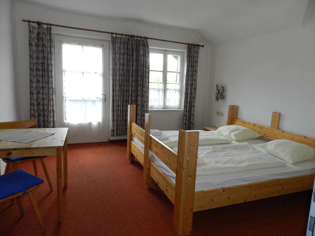 Hotel Youhey Am Wolfgangsee Strobl Oda fotoğraf